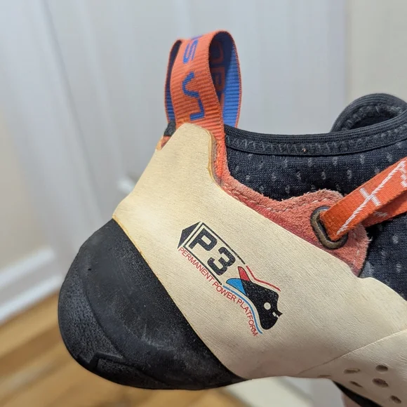 La Sportiva Solution - Women's Climbing Shoes - Picture 15 of 16